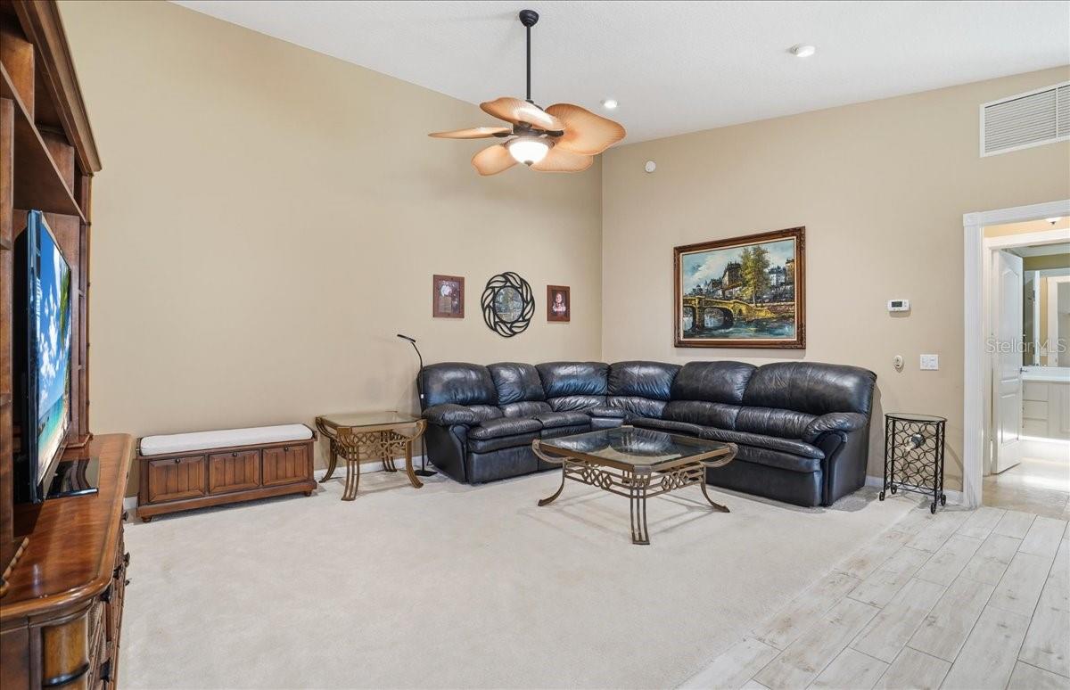 VILLAGEWALK UNIT 2A - Residential