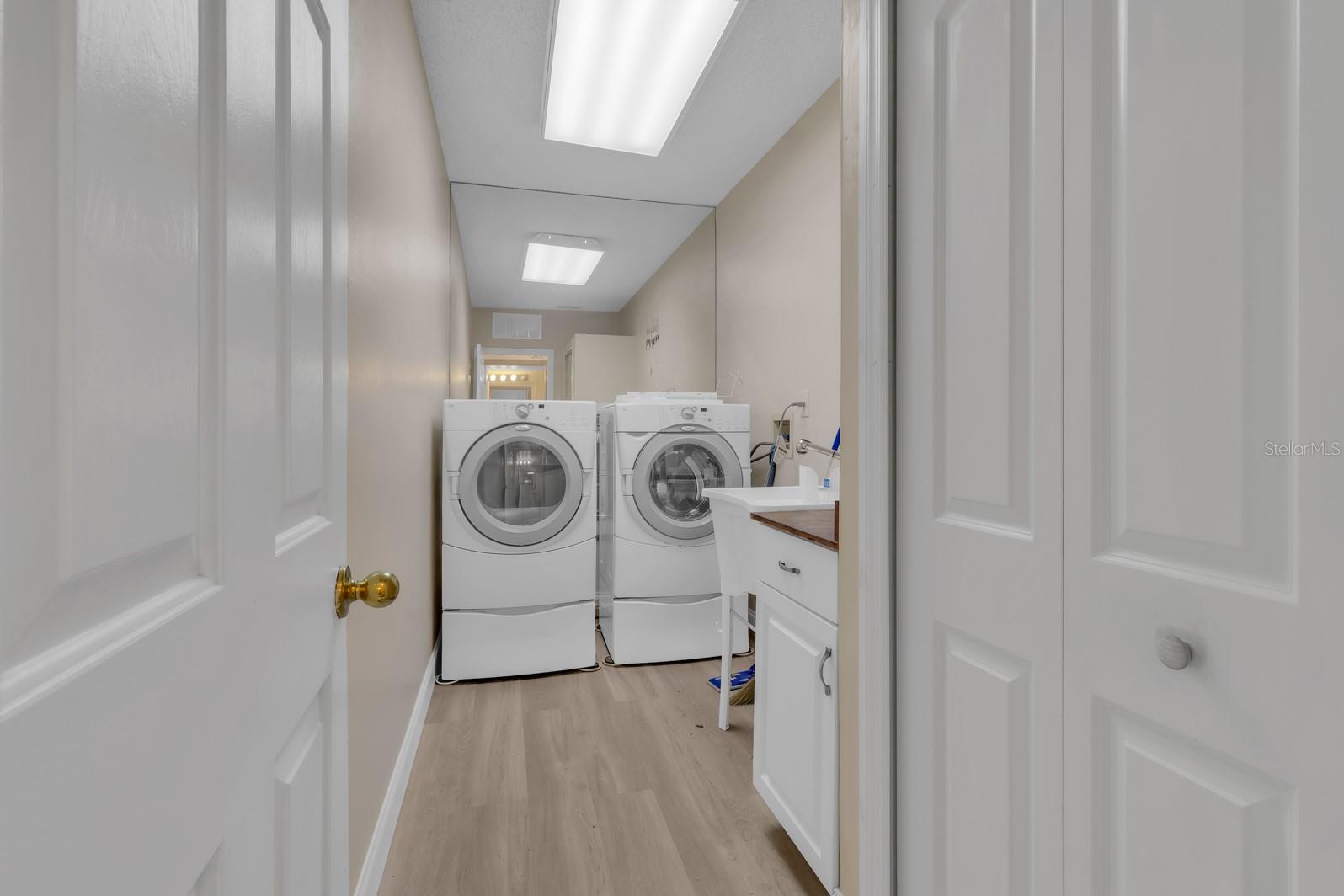 HEATHERSTONE AT CRESCENT LAKES - Residential