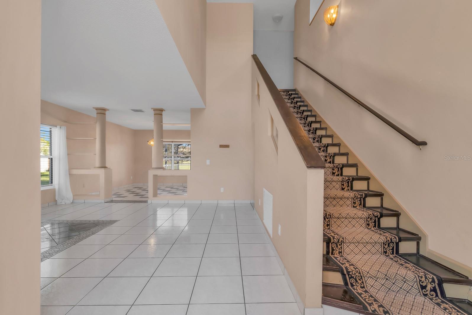 HEATHERSTONE AT CRESCENT LAKES - Residential