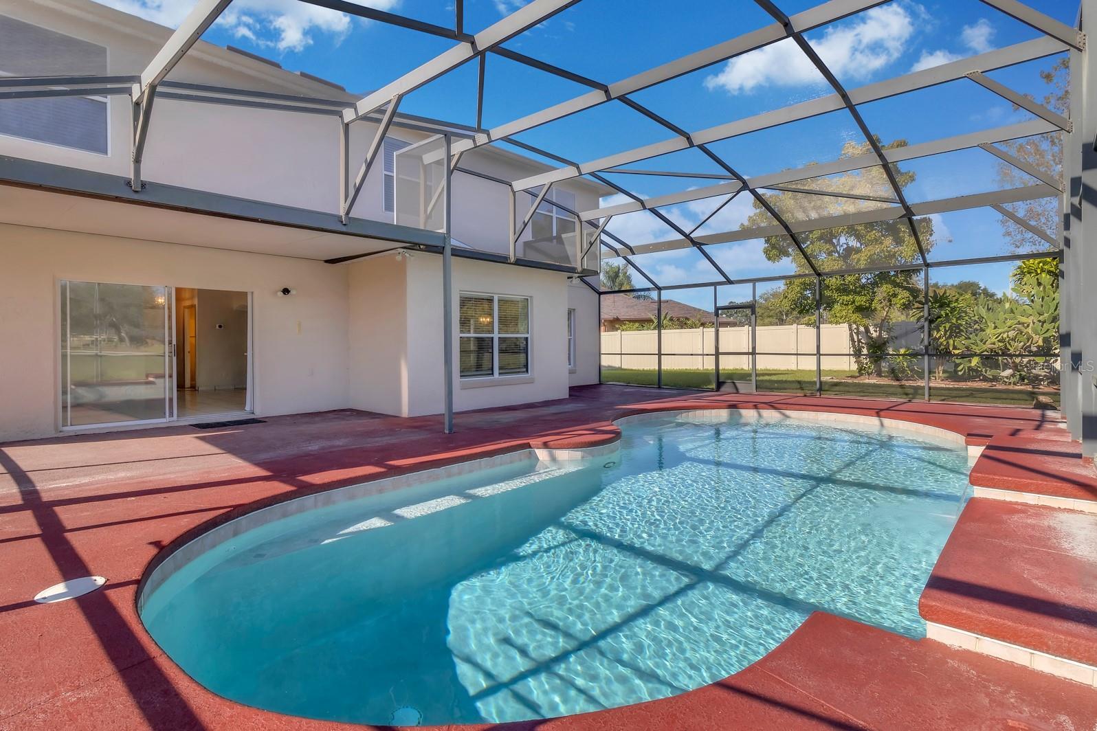 HEATHERSTONE AT CRESCENT LAKES - Residential