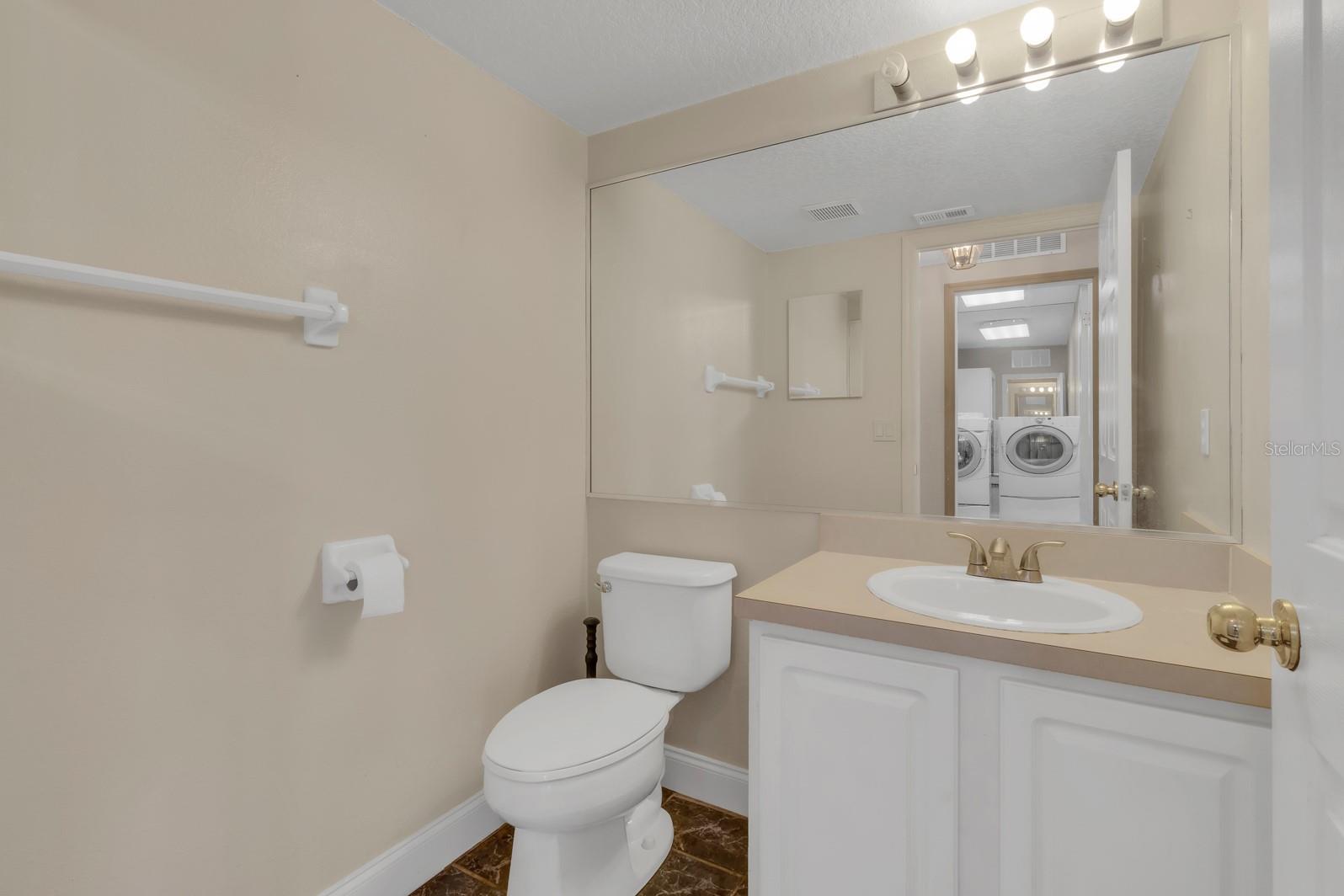 HEATHERSTONE AT CRESCENT LAKES - Residential