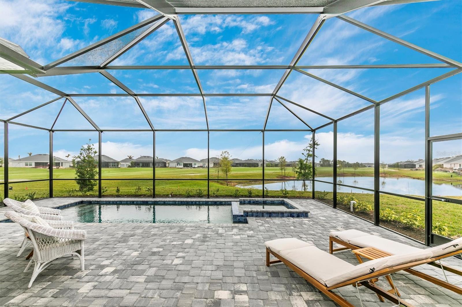 WELLEN PARK GOLF & COUNTRY CLUB - Residential Lease