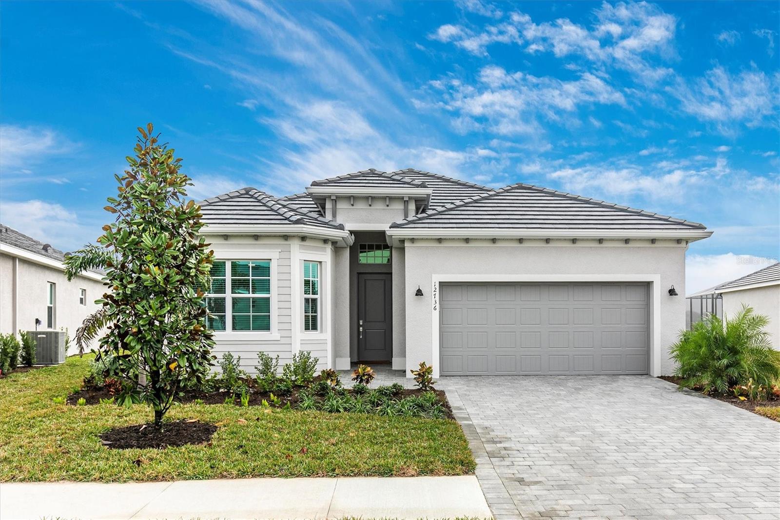 WELLEN PARK GOLF & COUNTRY CLUB - Residential Lease