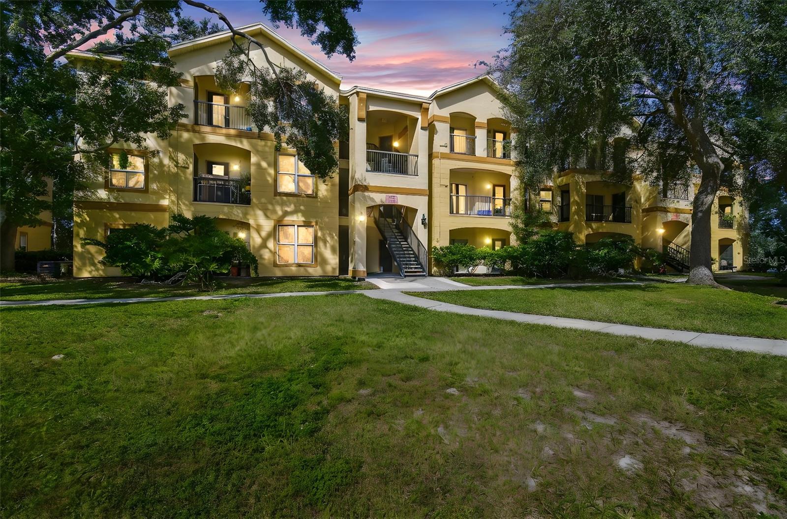 THE PINNACLE AT CARROLLWOOD A - Residential