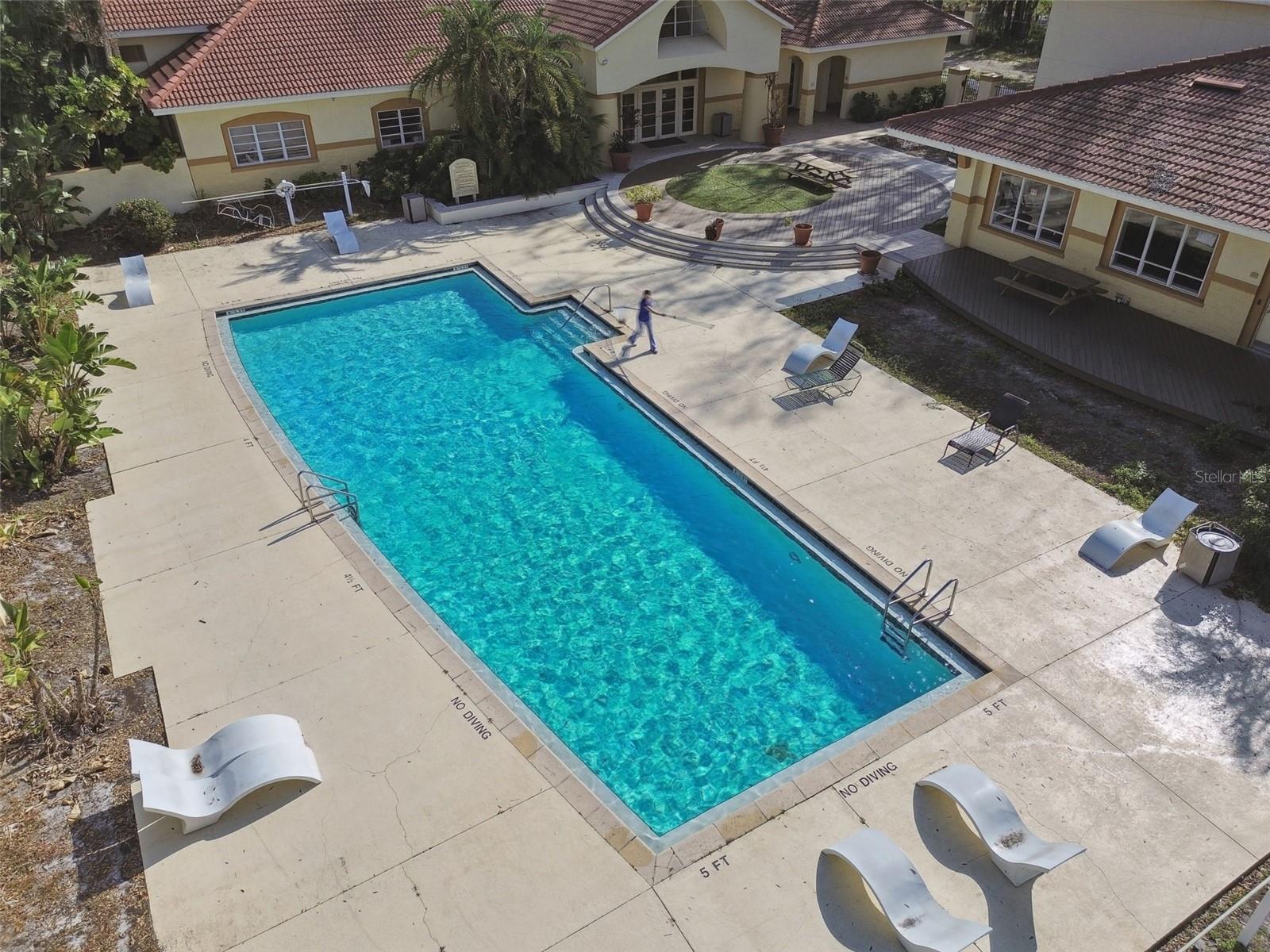 THE PINNACLE AT CARROLLWOOD A - Residential