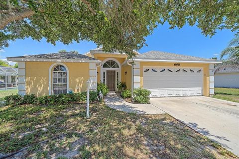 A home in ELLENTON