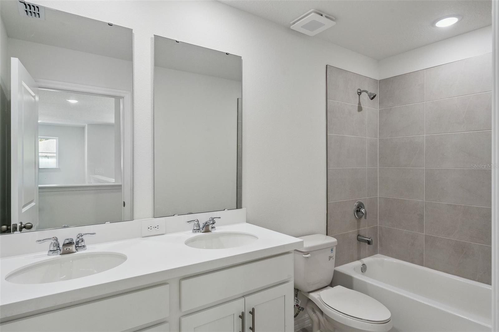 ESTES RESERVE - Residential