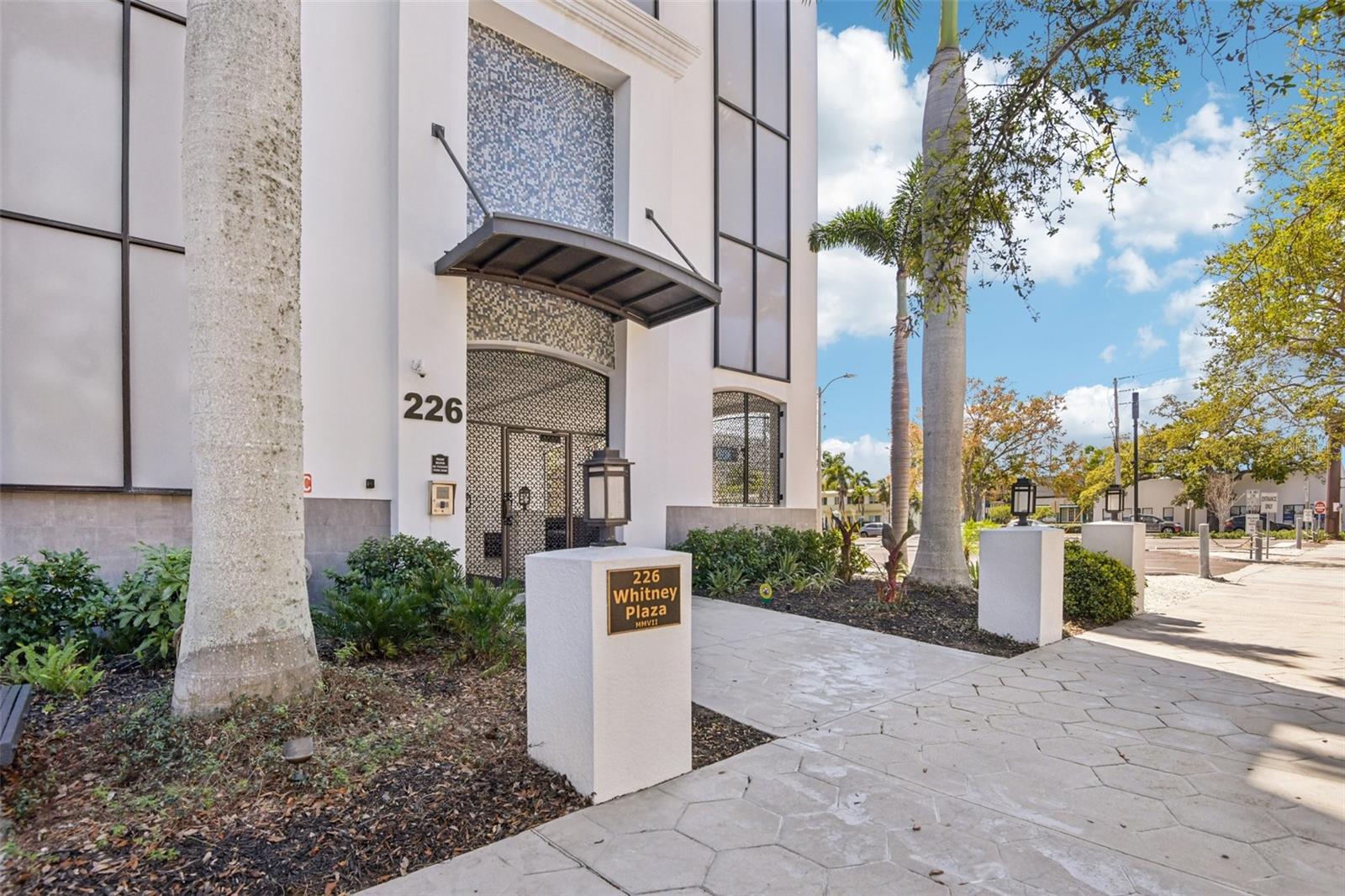 226 5TH AVENUE N 801