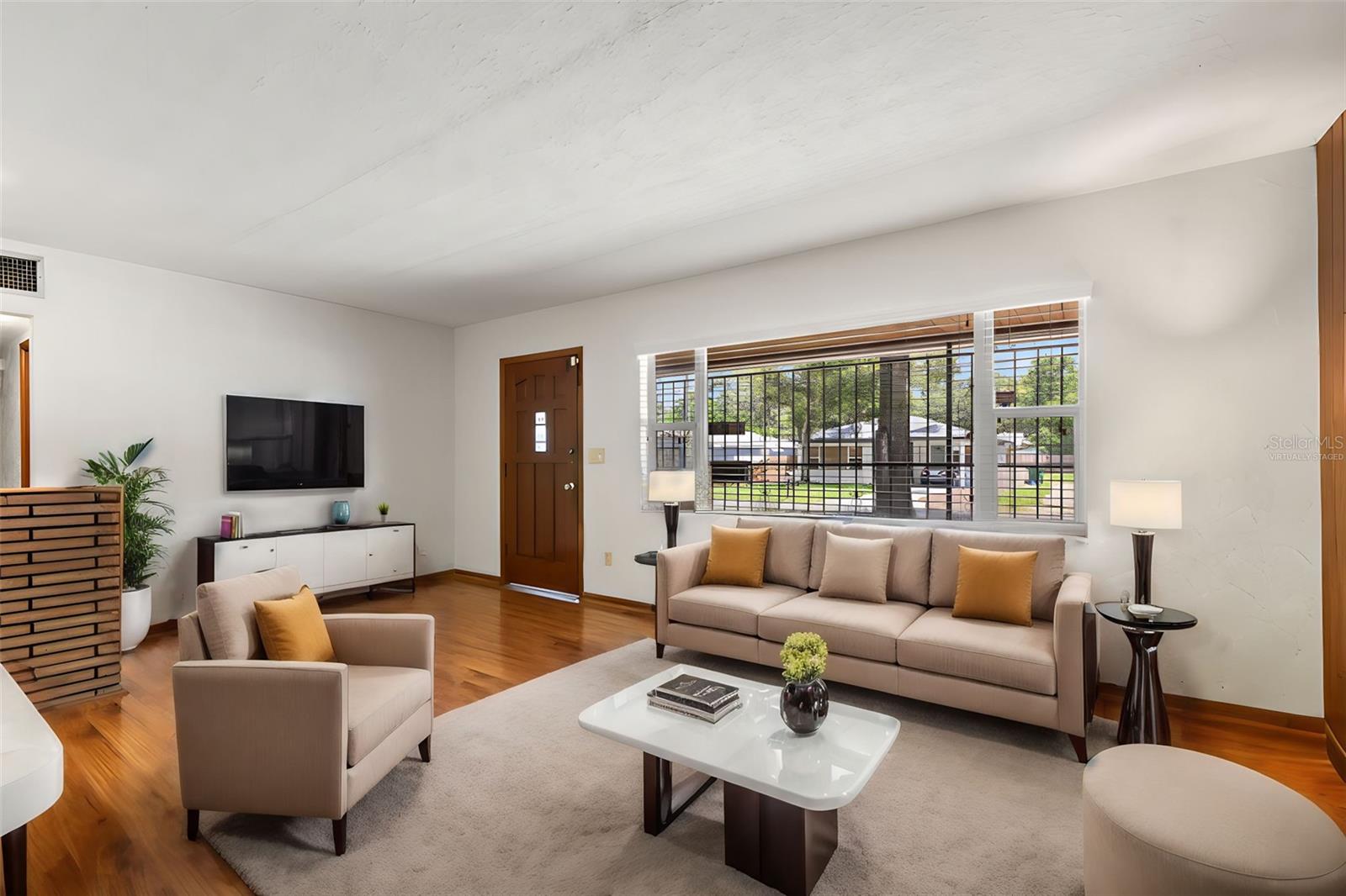 1213 E FRIERSON AVENUE