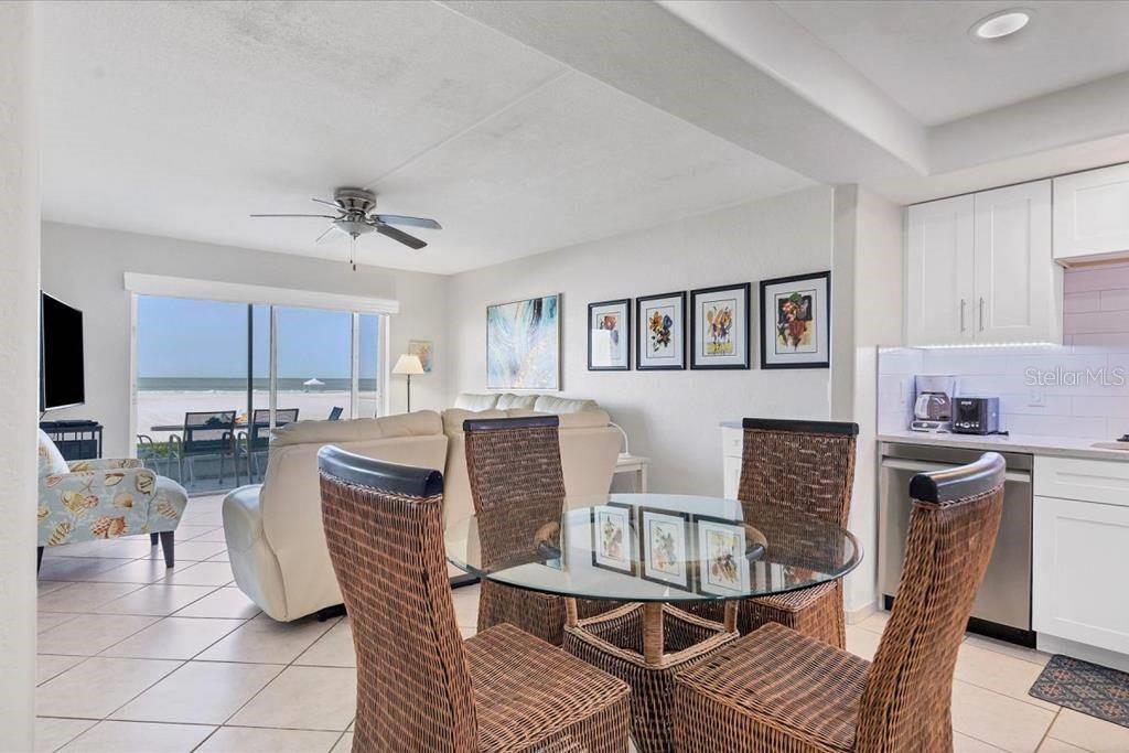 CASA BLANCA VILLAS - Residential Lease