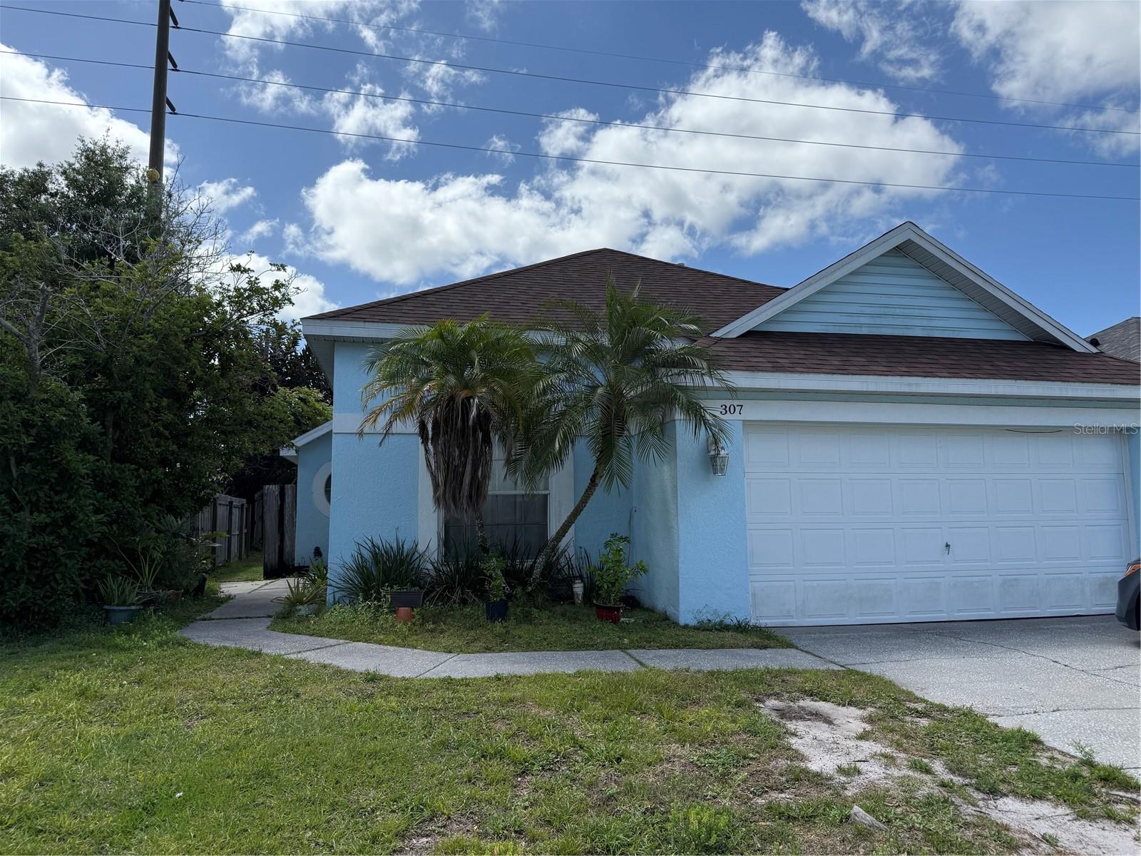307 HOLLINGSHEAD LOOP
