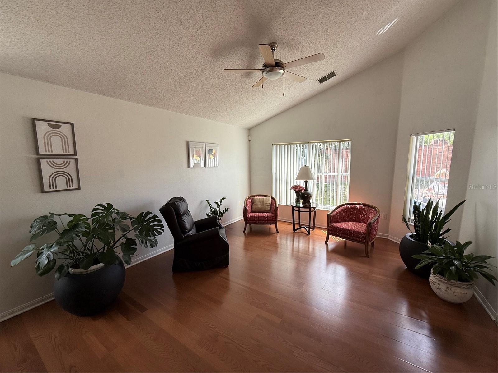 307 HOLLINGSHEAD LOOP