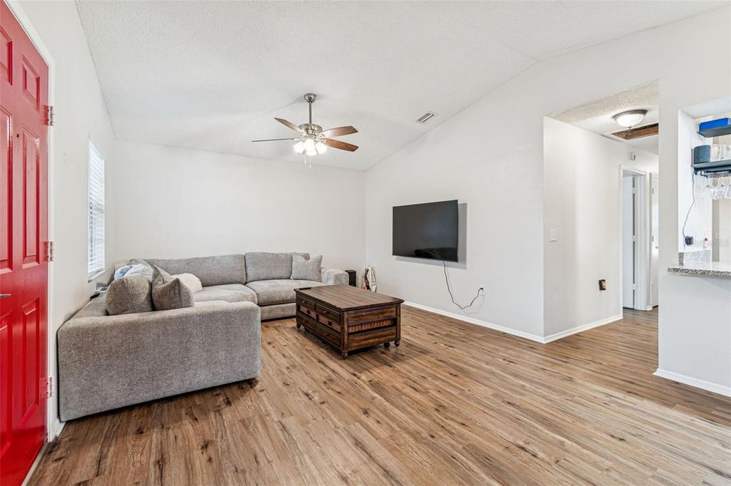 Photo of 2101 W Cherry Street, Tampa, FL 33607 (MLS # TB8468318)