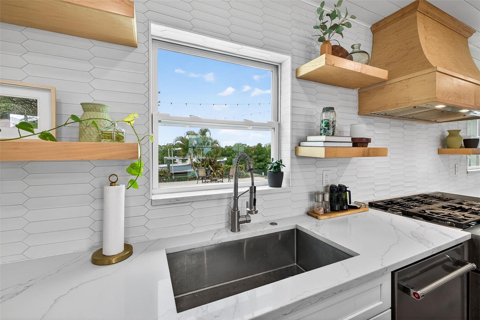 BAY CREST PARK UNIT NO 12 - Residential