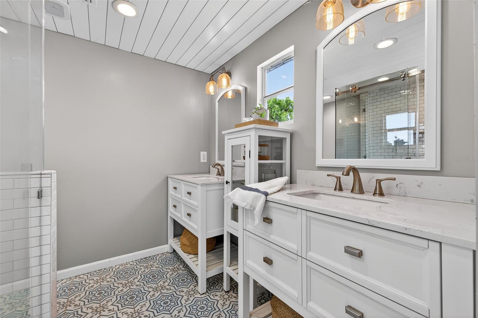 BAY CREST PARK UNIT NO 12 - Residential