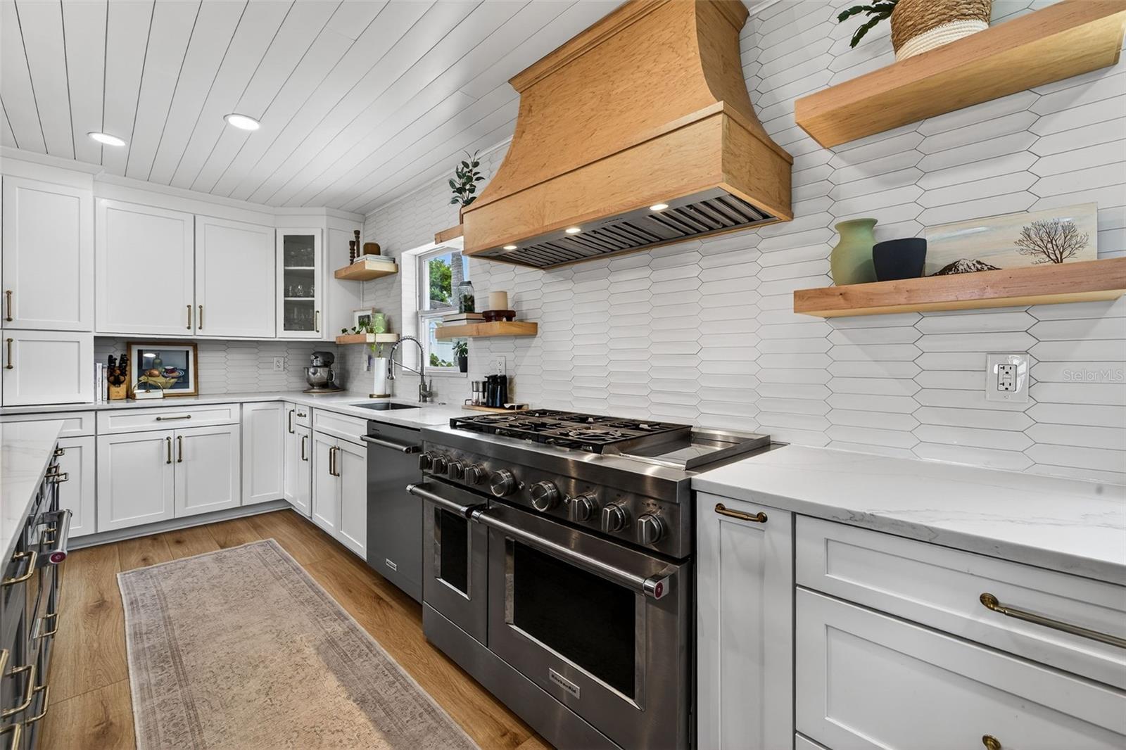 BAY CREST PARK UNIT NO 12 - Residential