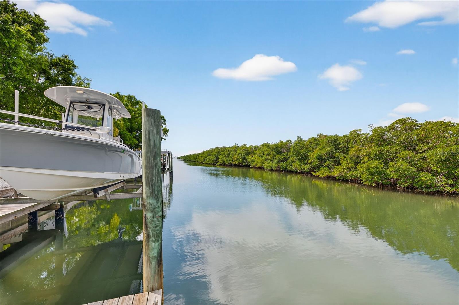 BAY CREST PARK UNIT NO 12 - Residential