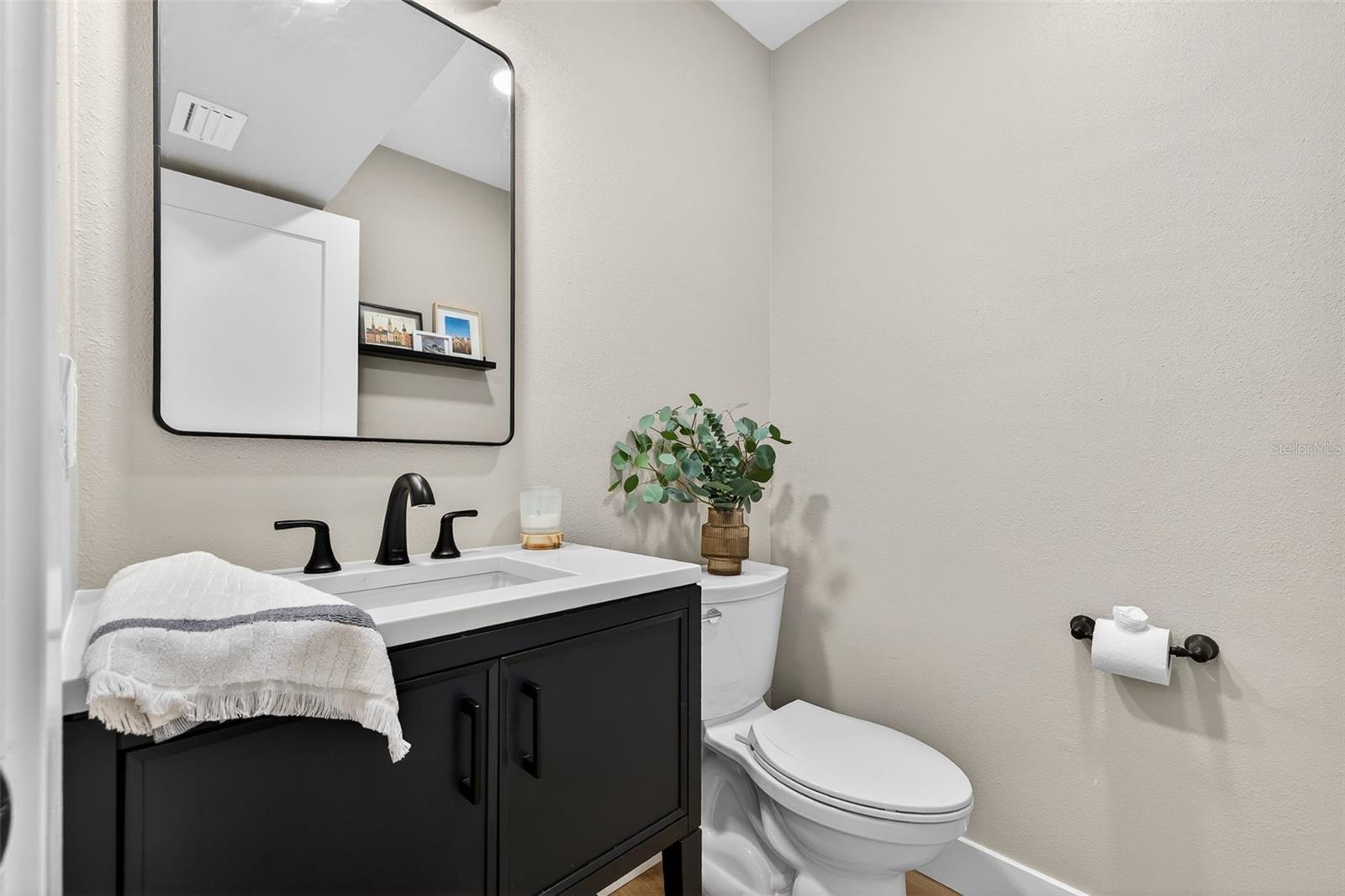 BAY CREST PARK UNIT NO 12 - Residential