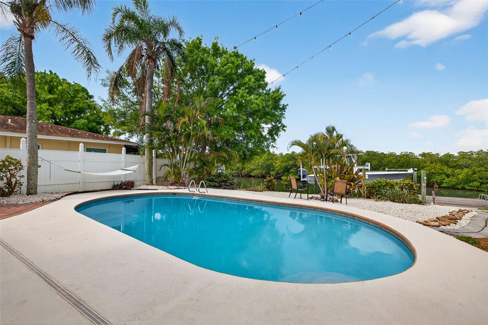 BAY CREST PARK UNIT NO 12 - Residential