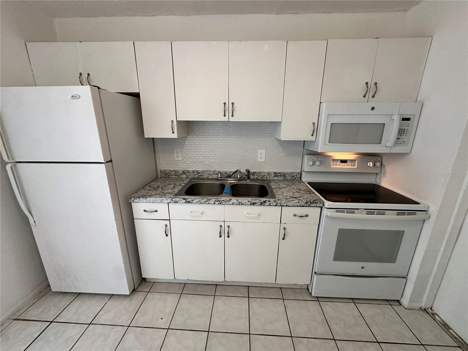 PORT CHARLOTTE SEC 084 - Residential Lease