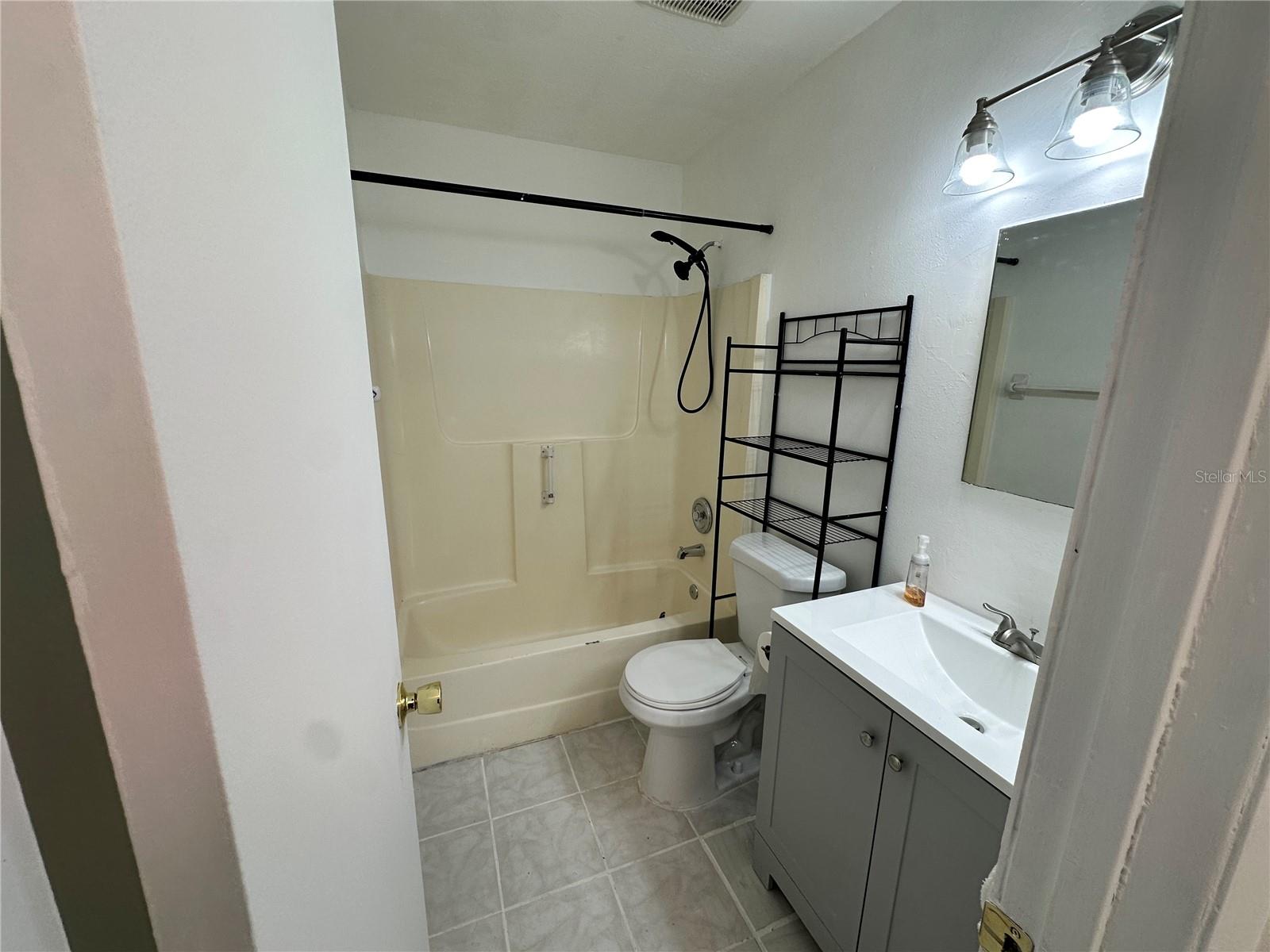 PORT CHARLOTTE SEC 084 - Residential Lease