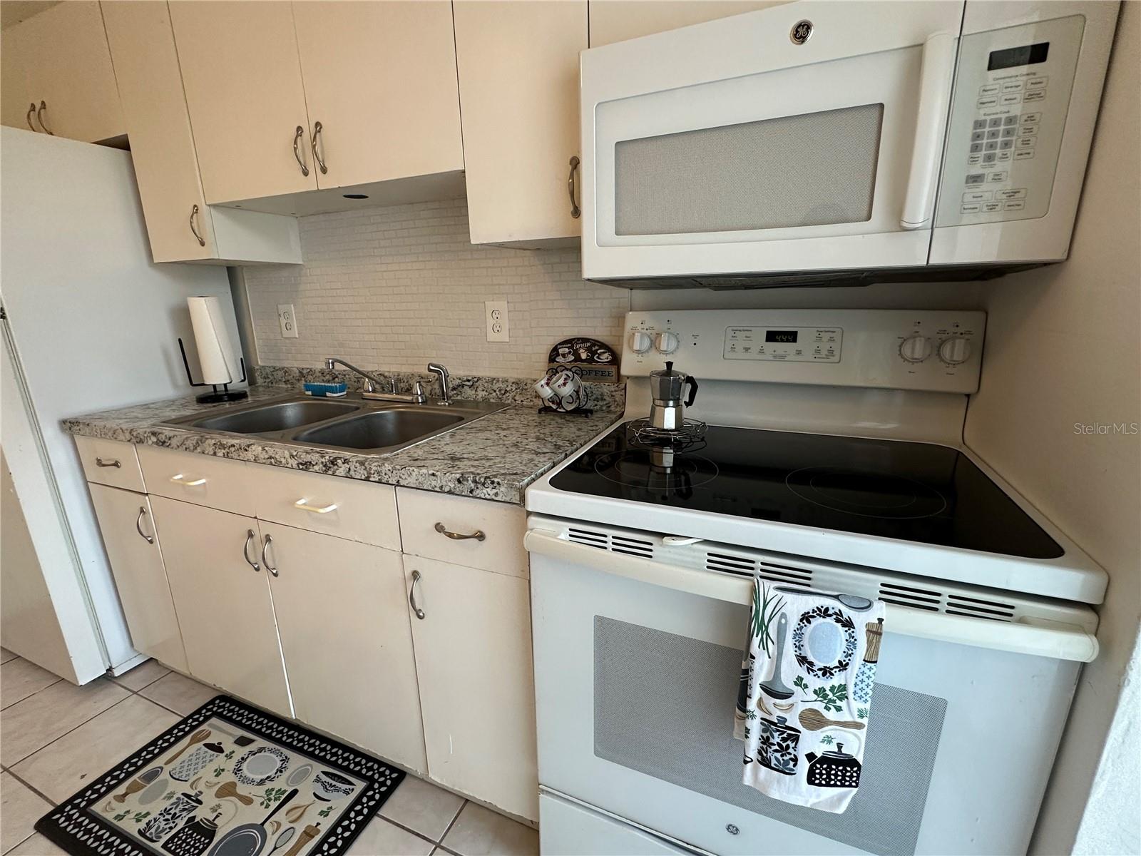 PORT CHARLOTTE SEC 084 - Residential Lease