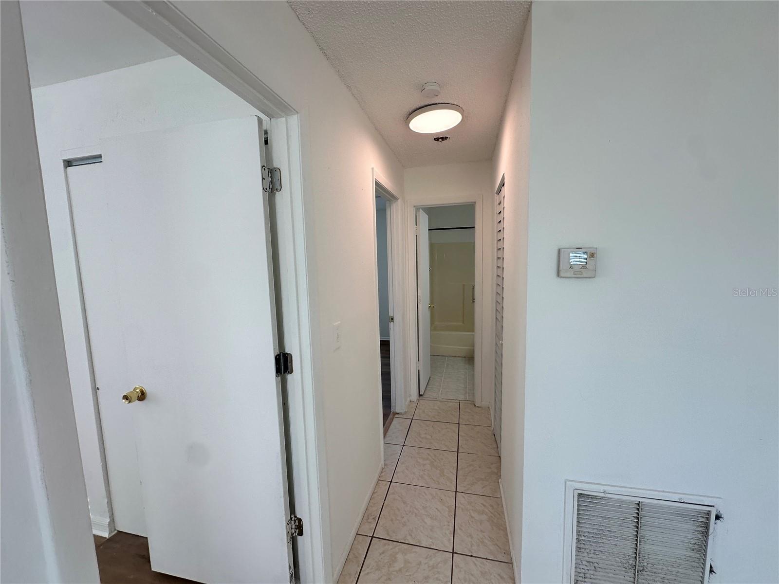 PORT CHARLOTTE SEC 084 - Residential Lease