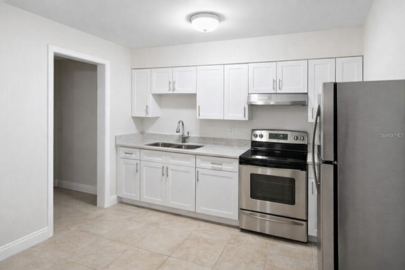 717 LUNAR LAKE CIRCLE