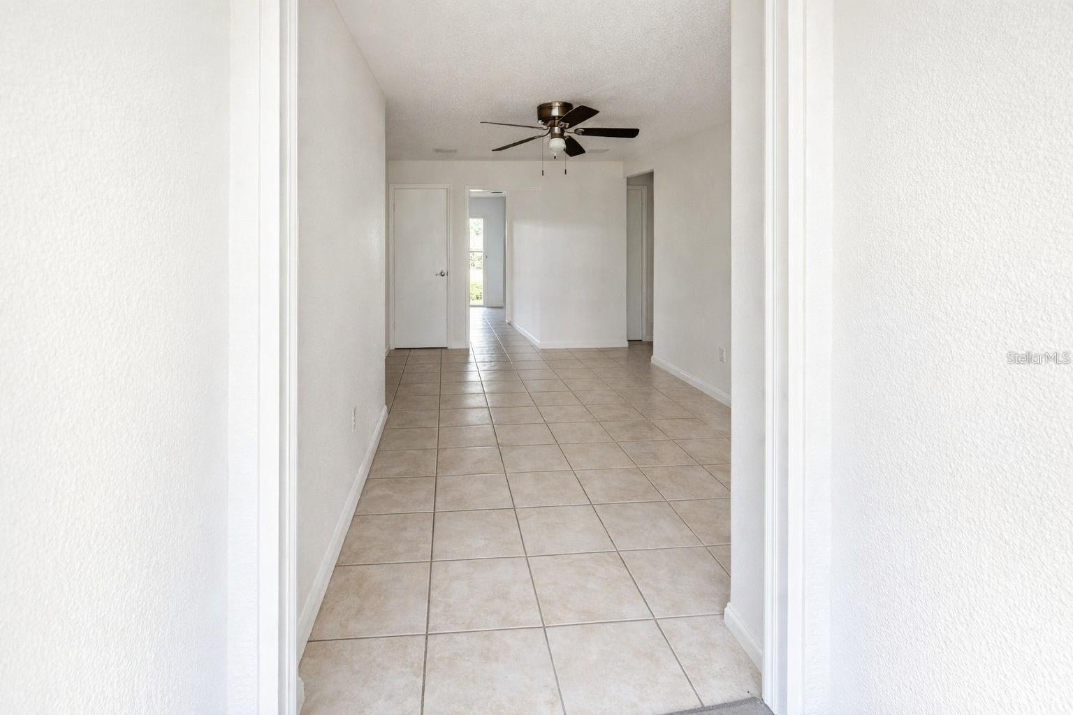 717 LUNAR LAKE CIRCLE