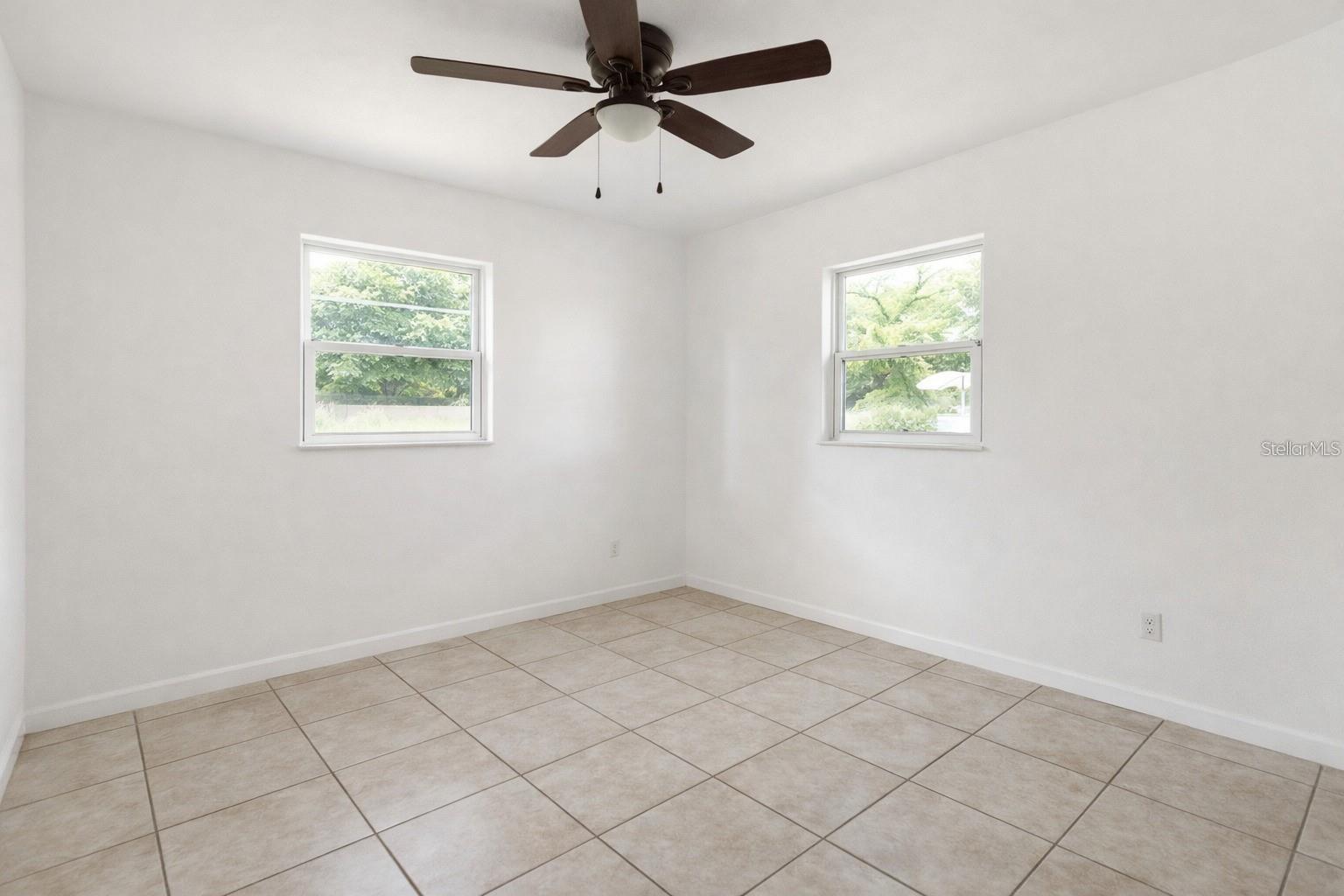 717 LUNAR LAKE CIRCLE