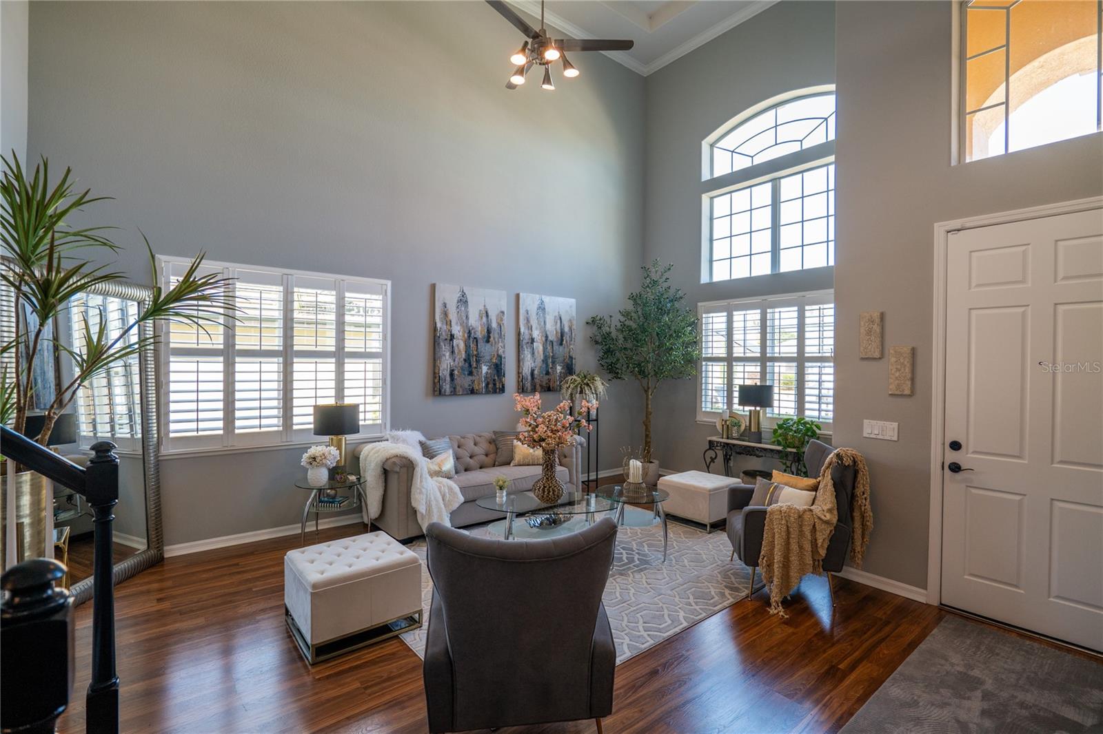 221 LAKE VISTA DRIVE