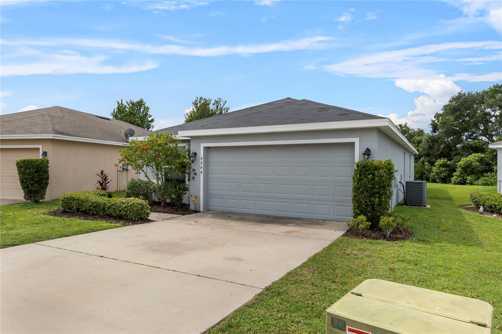 COUNTRY CLUB ESTATES - Residential Lease