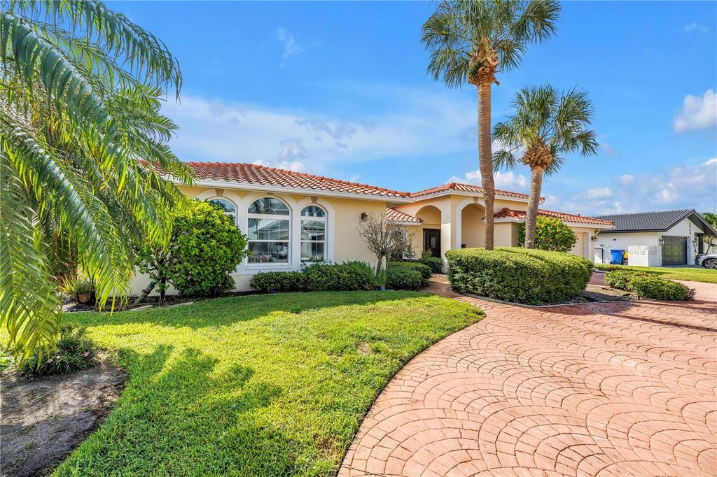 Photo of 2050 Kansas Avenue NE, St Petersburg, FL 33703 (MLS # TB8413634)