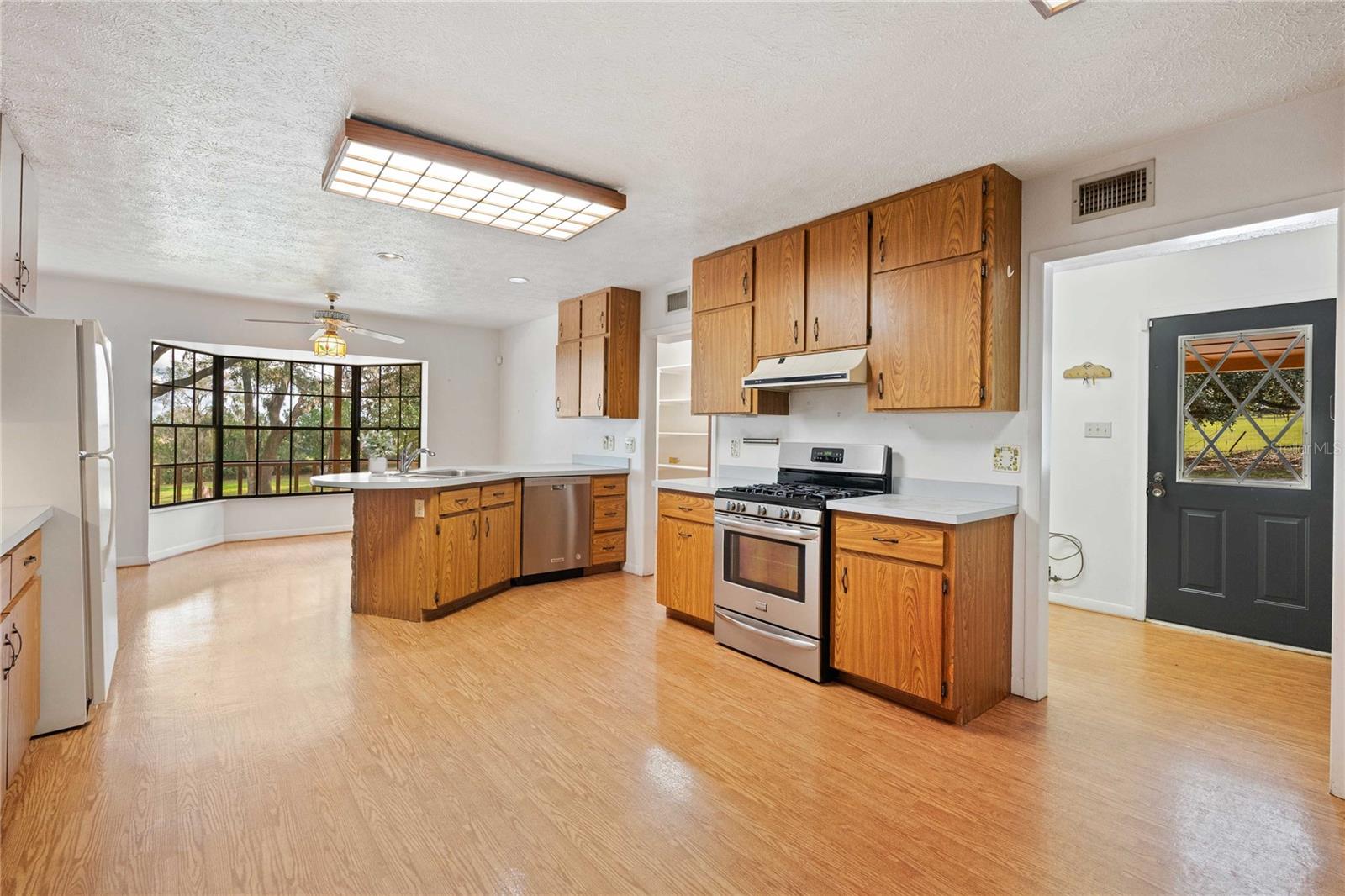 ACREAGE - Residential