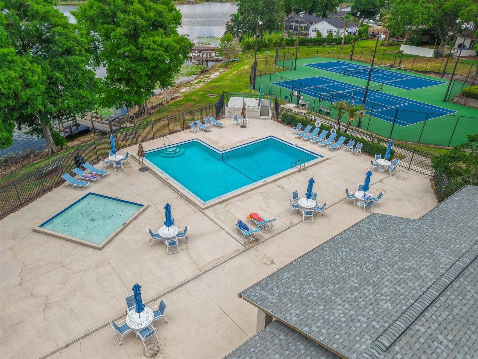 WOODSIDE VILLAGE - Residential