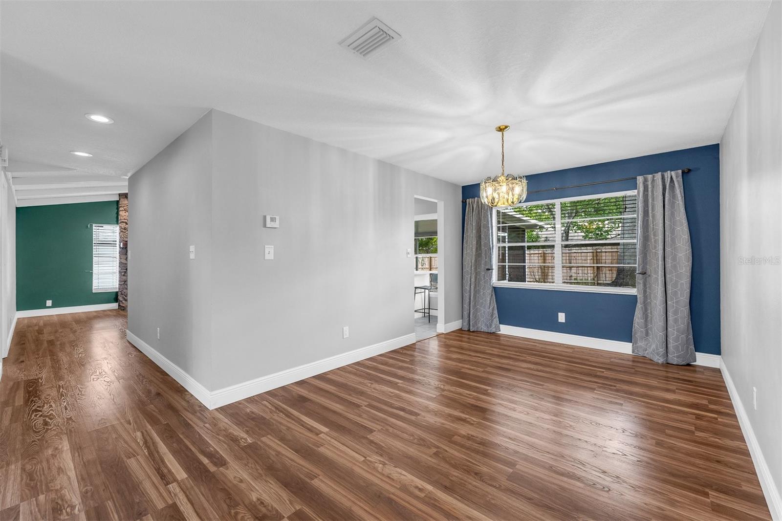 WOODSIDE VILLAGE - Residential