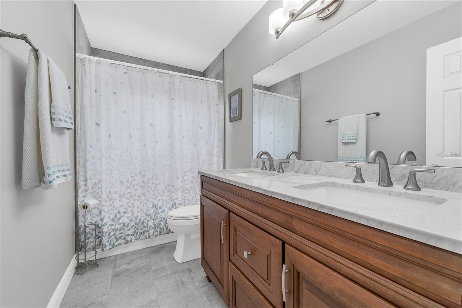 WOODSIDE VILLAGE - Residential