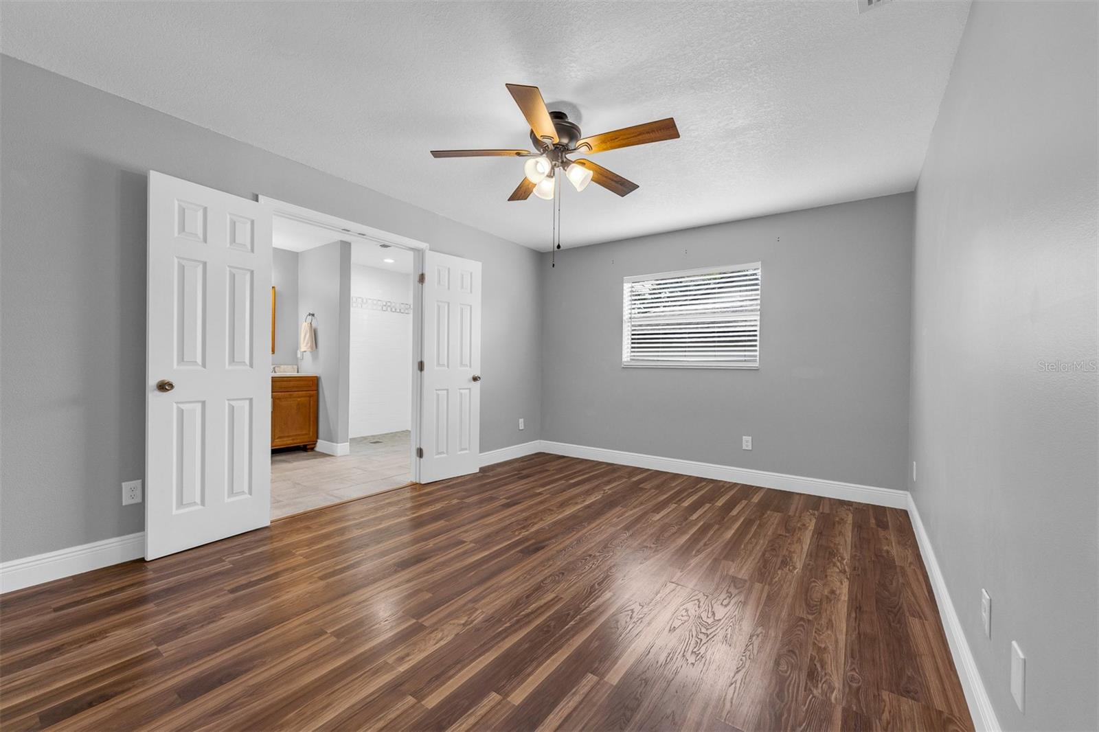 WOODSIDE VILLAGE - Residential