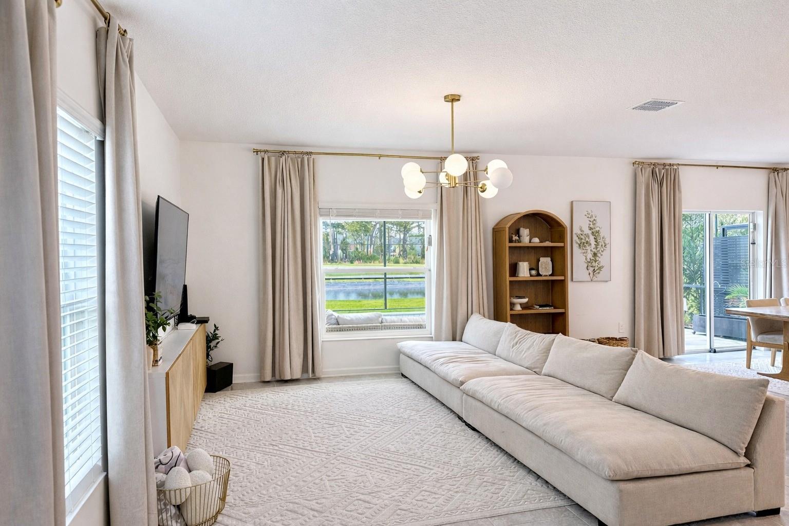 ASTONIA NORTH - Residential