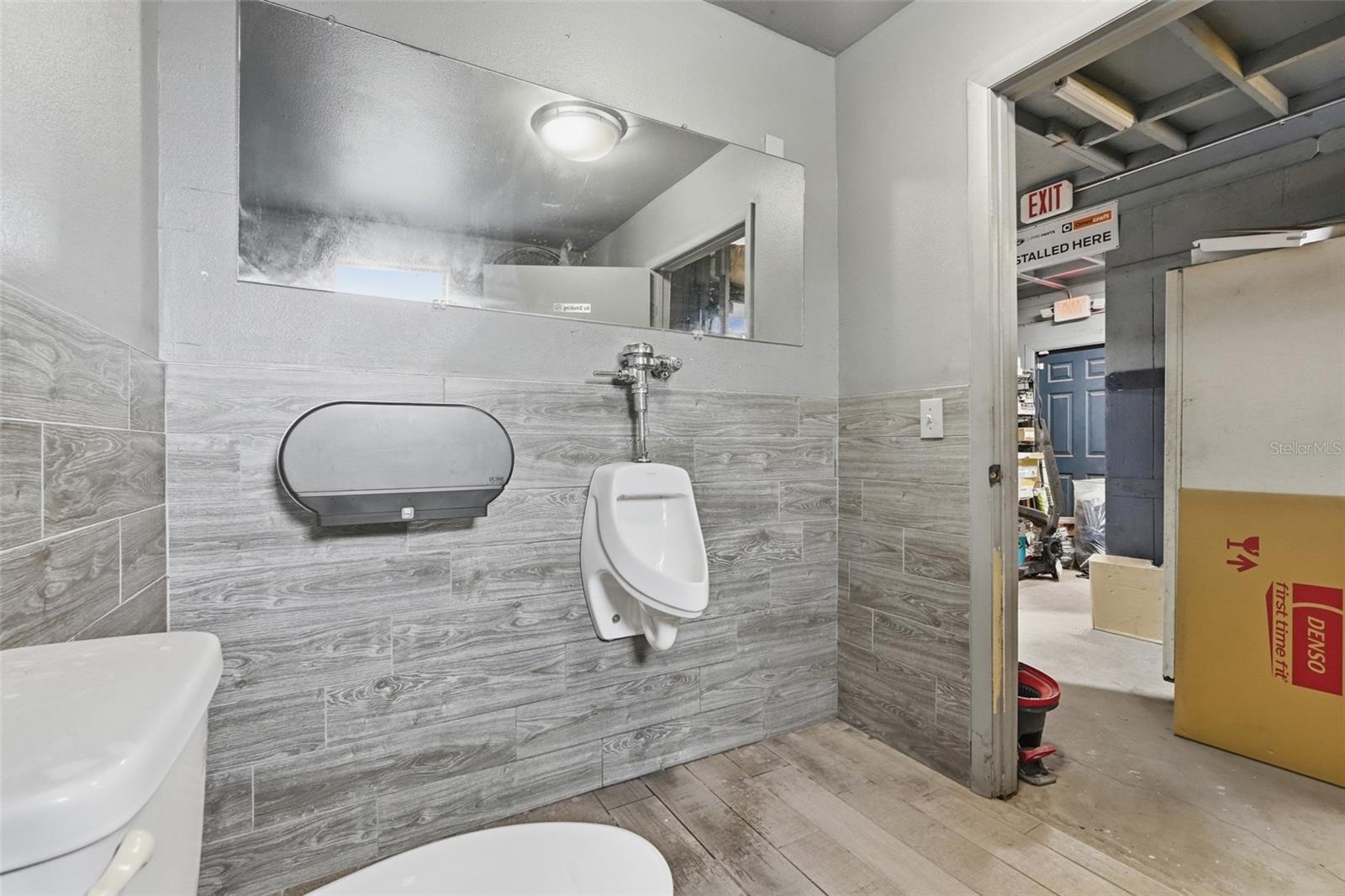 ARCADIA TERRACE - Commercial Sale