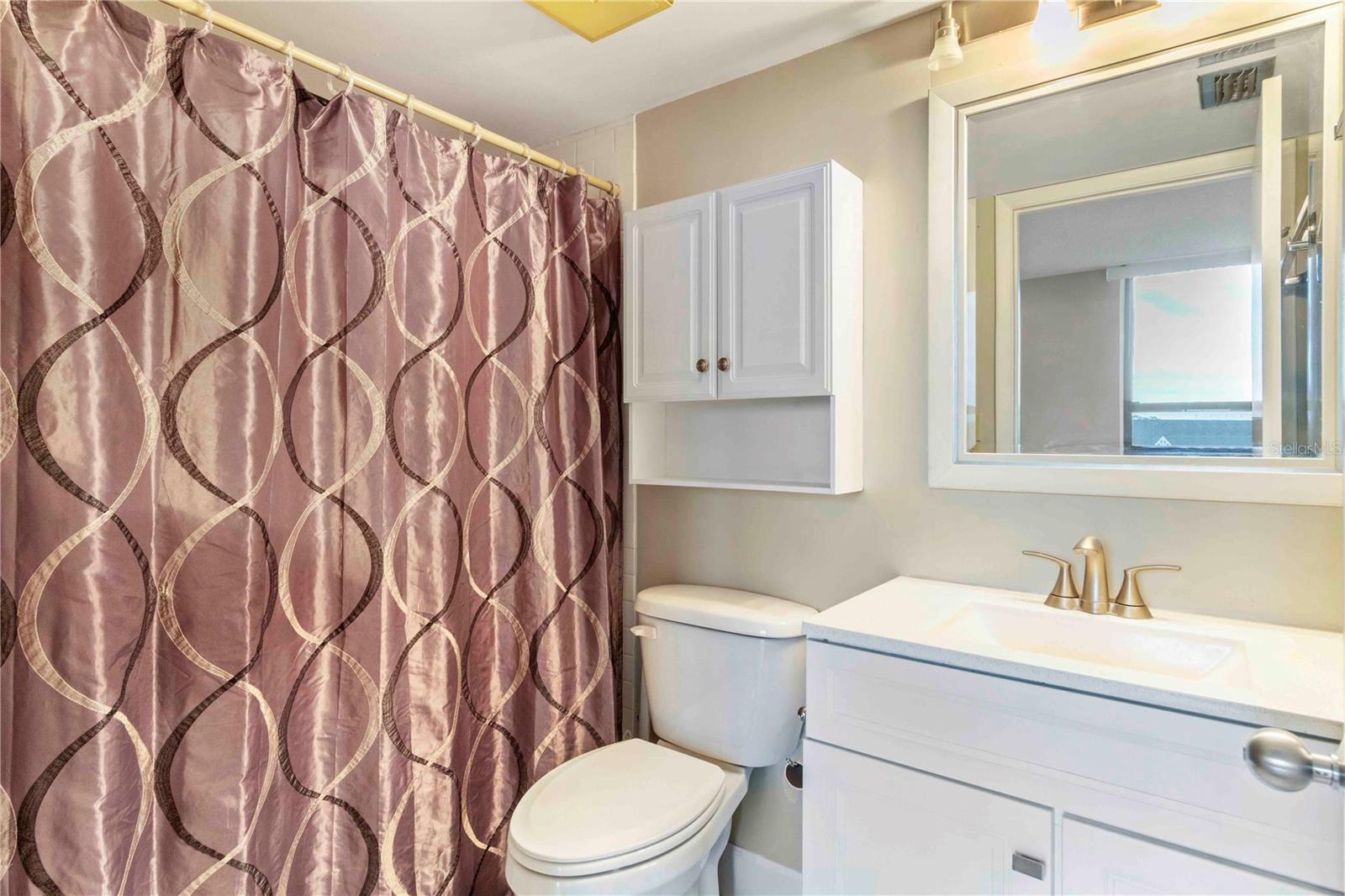 PROMENADES EAST - Residential