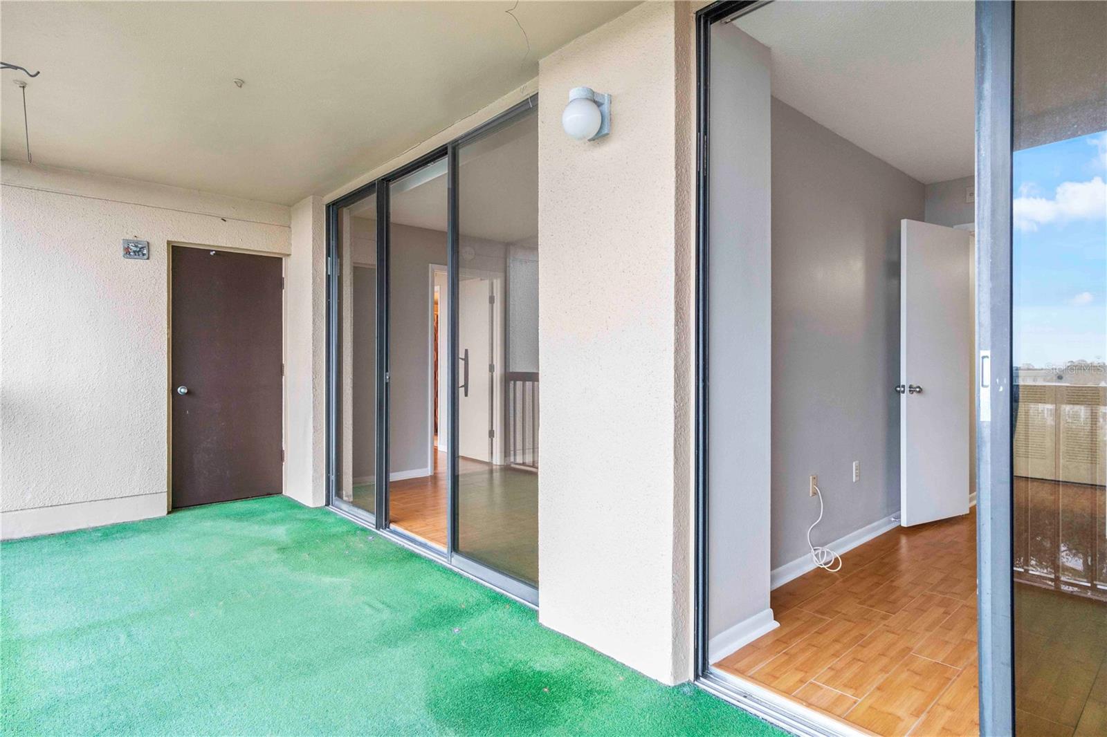 PROMENADES EAST - Residential