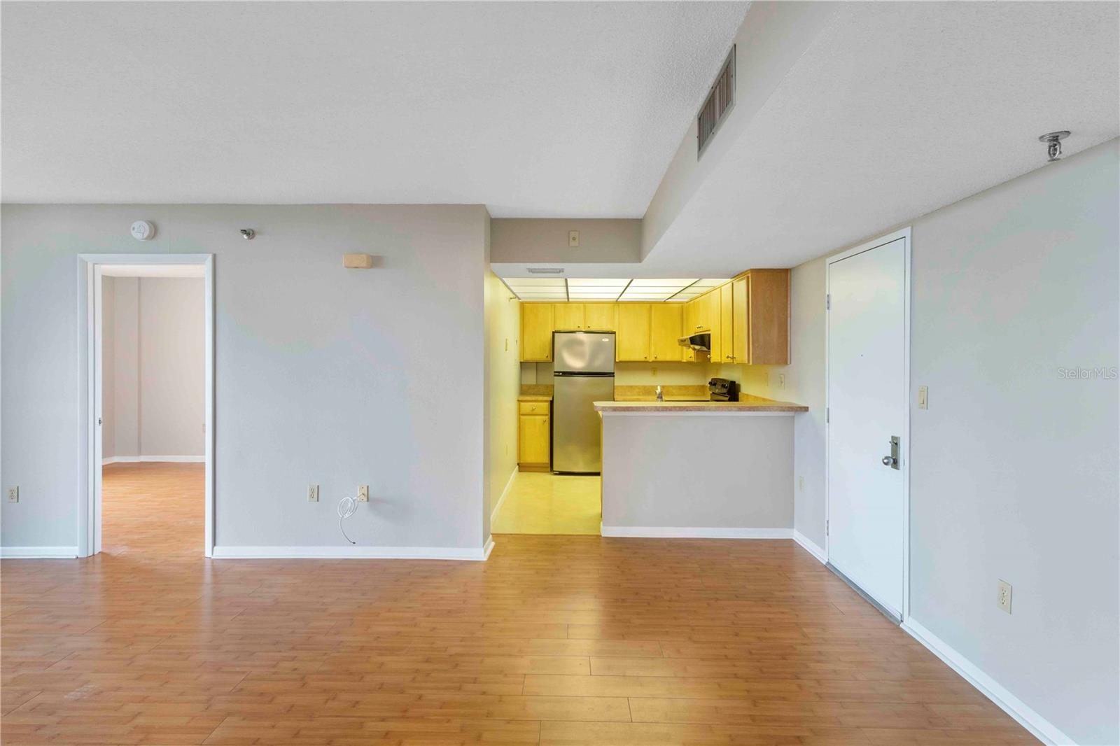 PROMENADES EAST - Residential