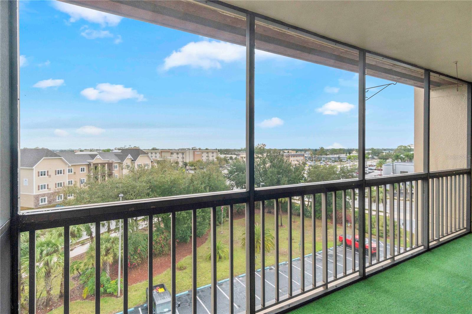 PROMENADES EAST - Residential