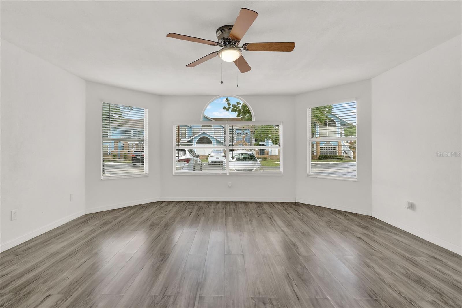 2739 N POINCIANA BOULEVARD 77