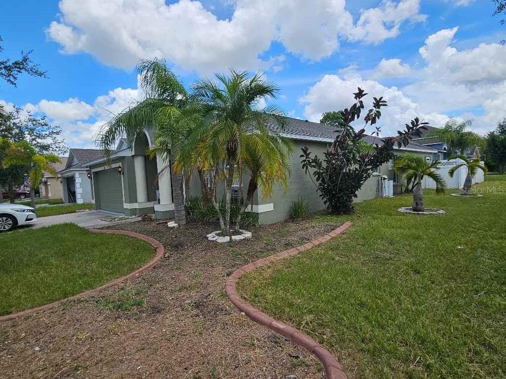 Photo of 2332 Potomac Mark Place, Ruskin, FL 33570 (MLS # TB8404103)