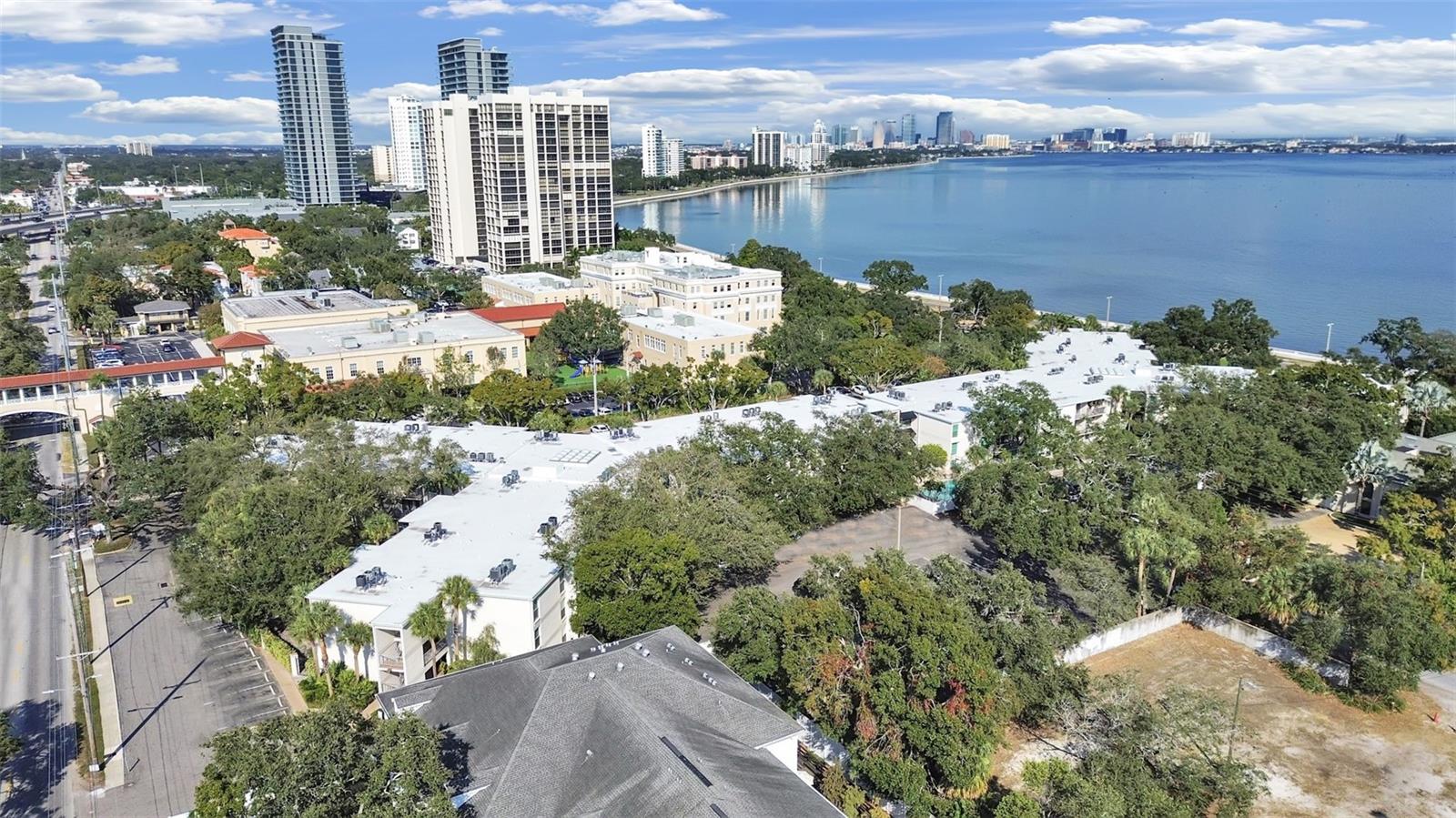 3325 BAYSHORE BOULEVARD F22