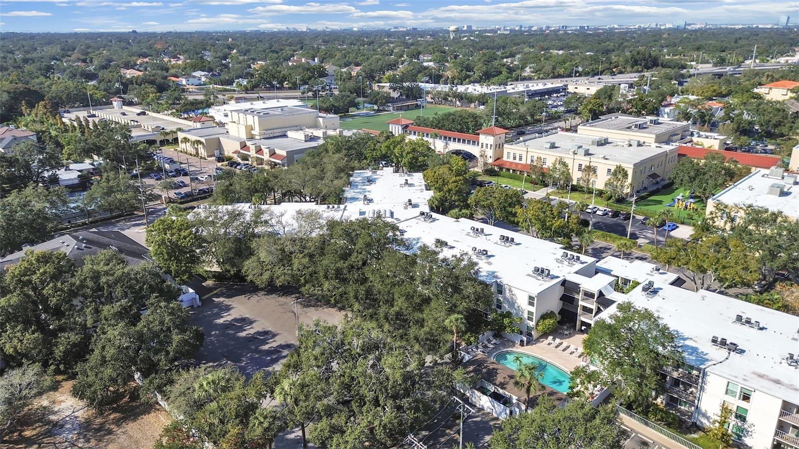 3325 BAYSHORE BOULEVARD F22