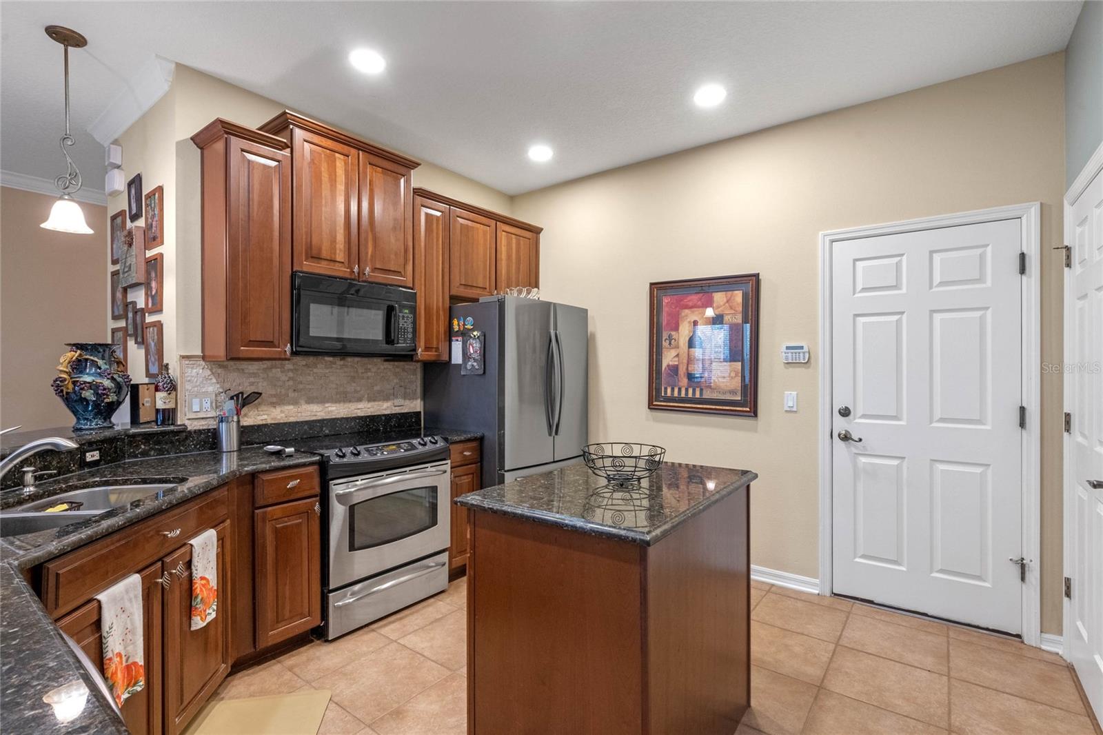 8426 CHAMBERLAIN PLACE