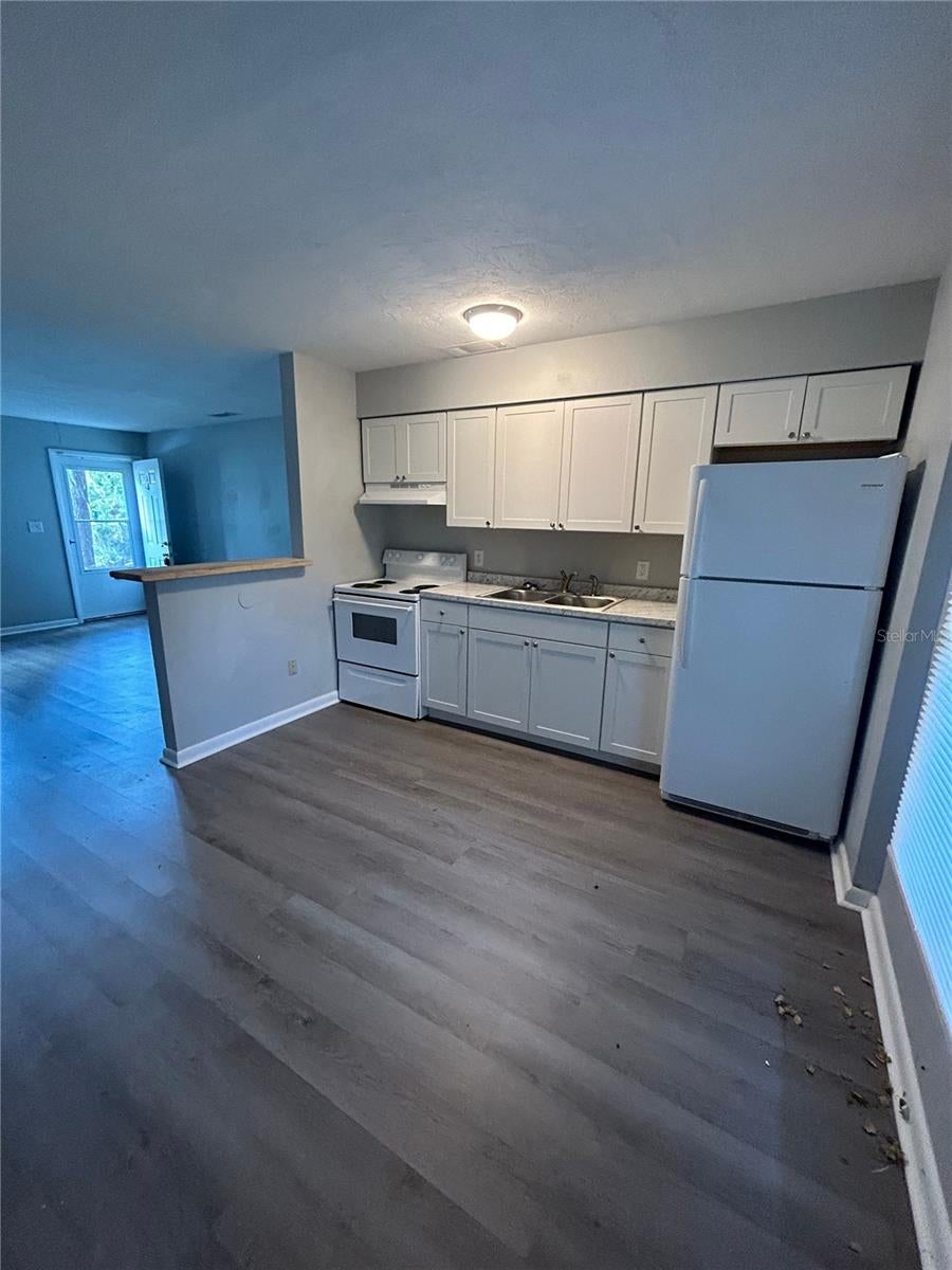 2212 SE 36TH TERRACE A - Photo 2